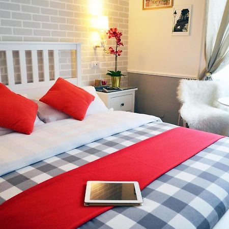 רומא Moonlight Inn Guesthouse מראה חיצוני תמונה