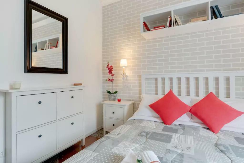 רומא Moonlight Inn Guesthouse מראה חיצוני תמונה